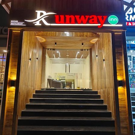 Hotel Runway Inn Порт-Блэр Экстерьер фото