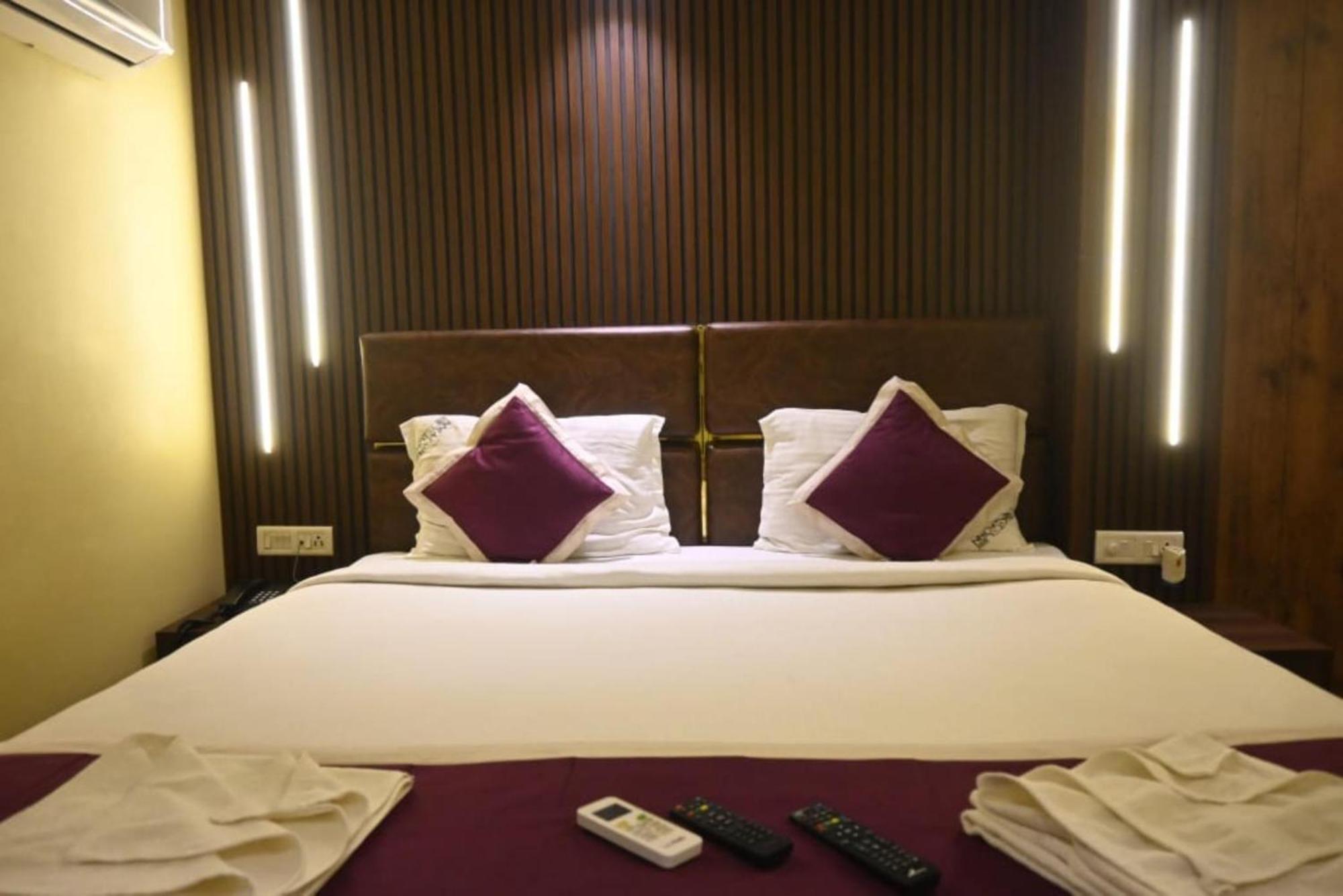 Hotel Runway Inn Порт-Блэр Экстерьер фото