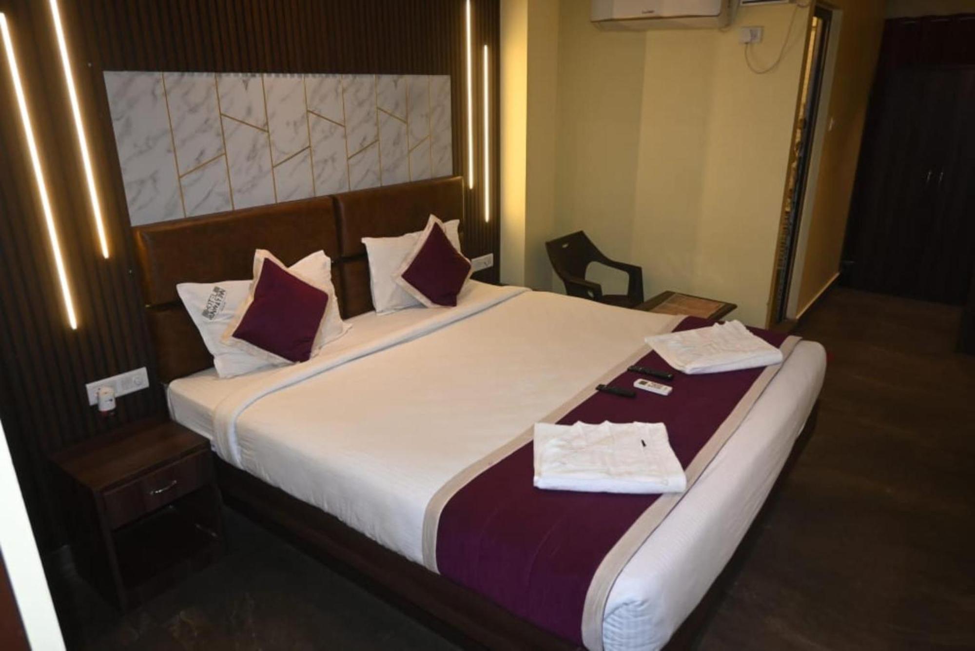 Hotel Runway Inn Порт-Блэр Экстерьер фото